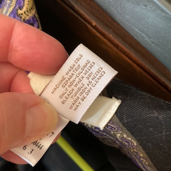 Chicos jacket size 2 fully lined zipper pockets abstract design  durable… - Picture 15 of 15